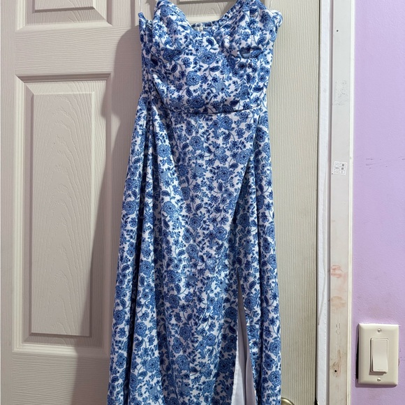 Jessica Simpson Blue and White Dress - Picture 1 of 3